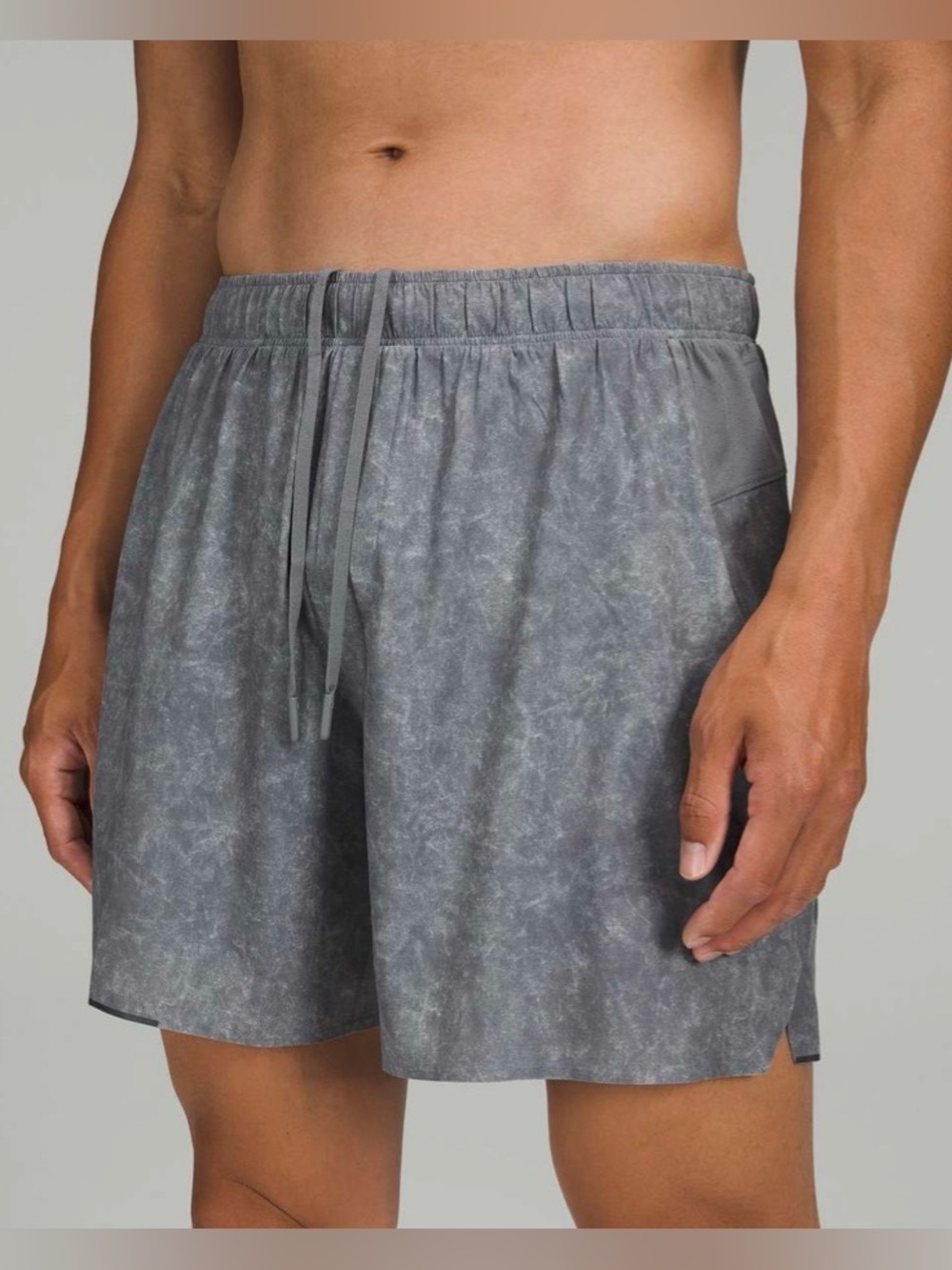 Lululemon Men's Size Large Surge Lined Shorts 6" Gravel Dust Asphalt Gray M7AGVS